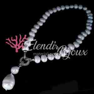 Perle di Maiorca Conchiglia #62 Bianca Ovali e Goccia Strass Collana